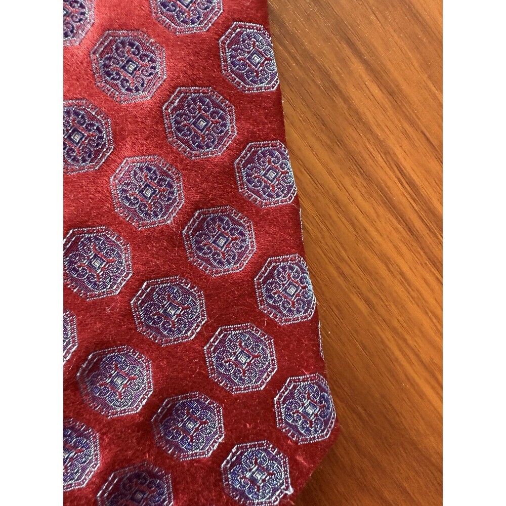 Canali Recent Red Tie - Blue Black Floral Medallion Pattern 100% Silk Italy Tie - Picture 2 of 5